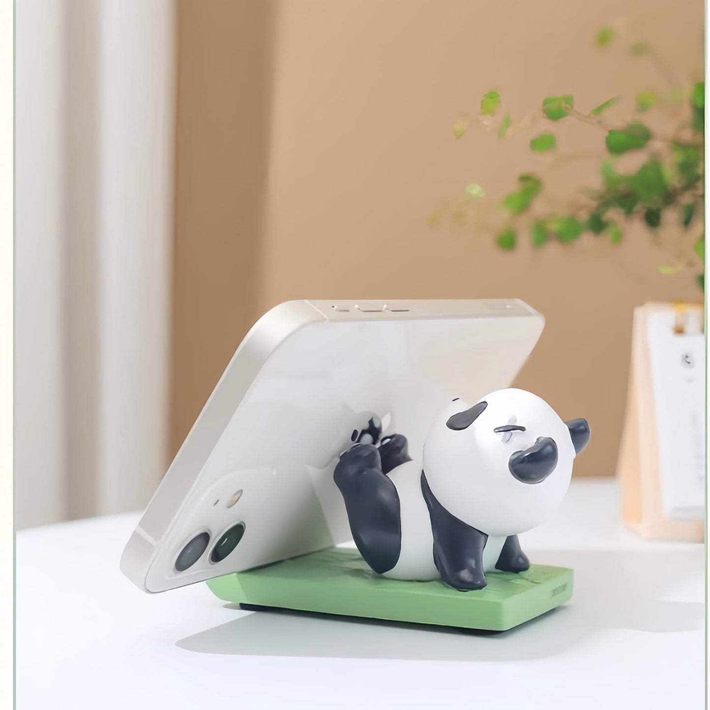Panda Phone Stand – Cute and Functional Mobile Holder for Hands-Free Viewing