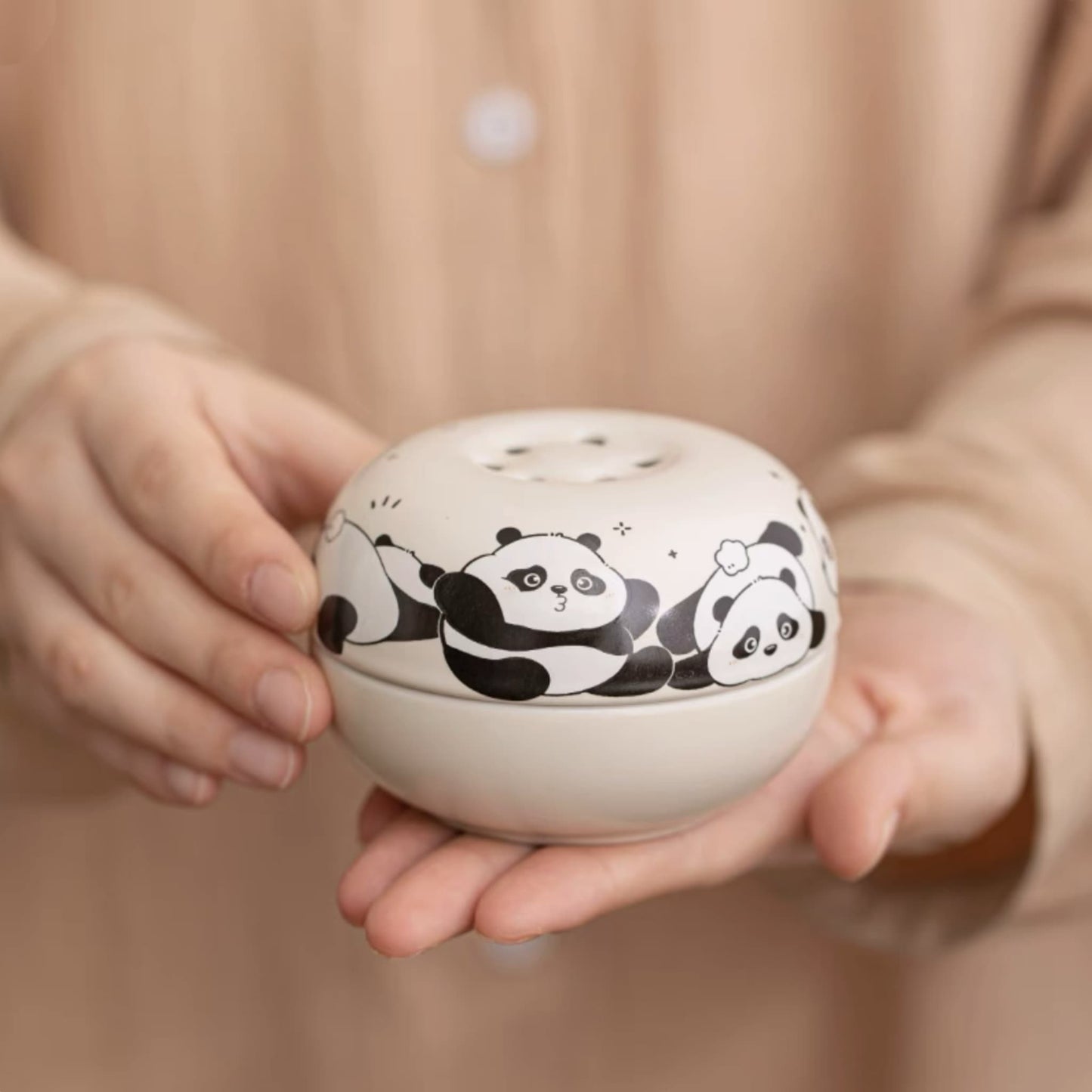 Panda Ceramic Incense Holder – Elevate Your Rituals with a Touch of Panda Peace 🐼🕯️