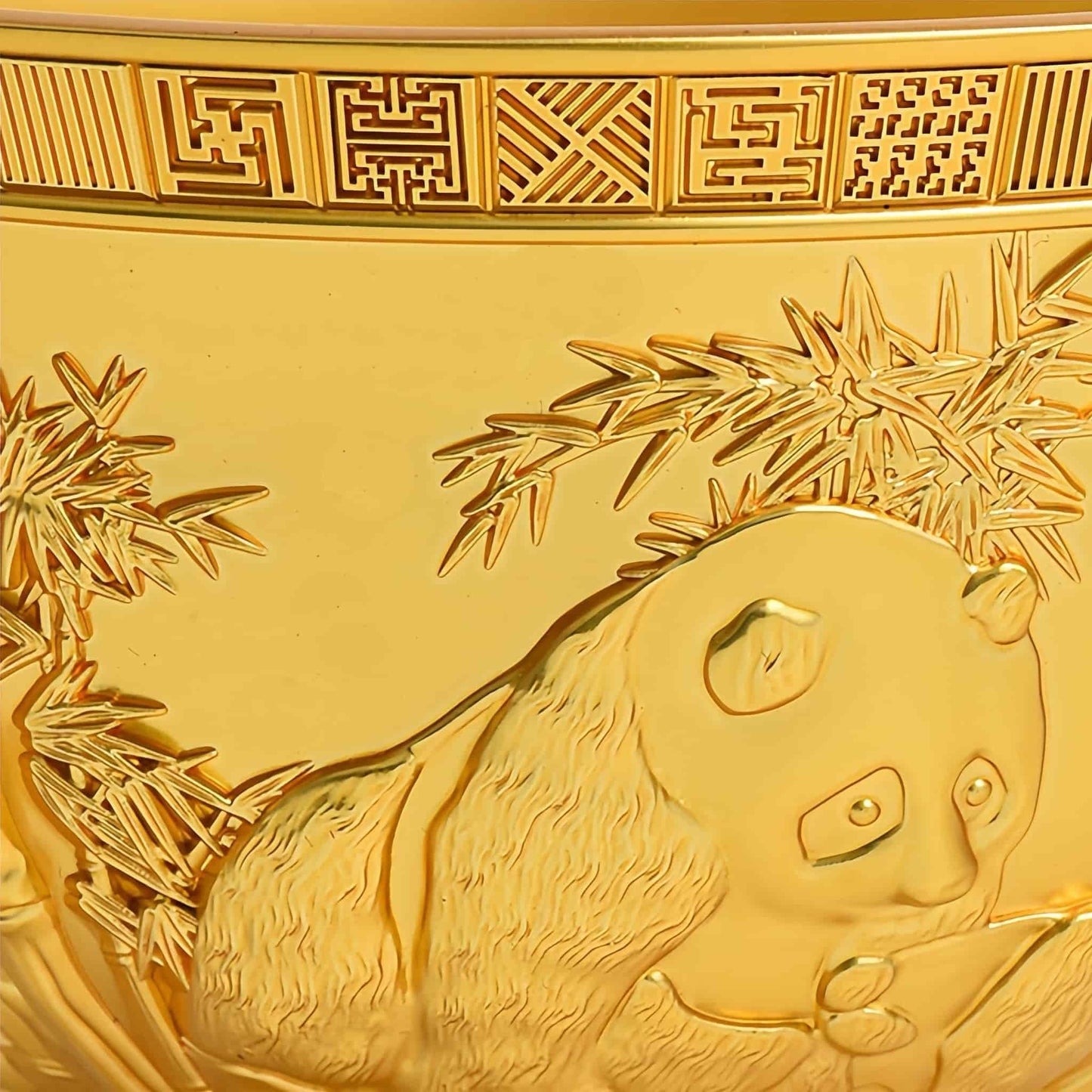 Golden Rice Bowl – A Symbol of Wealth, Prestige, and Cultural Heritage 🏆🍚