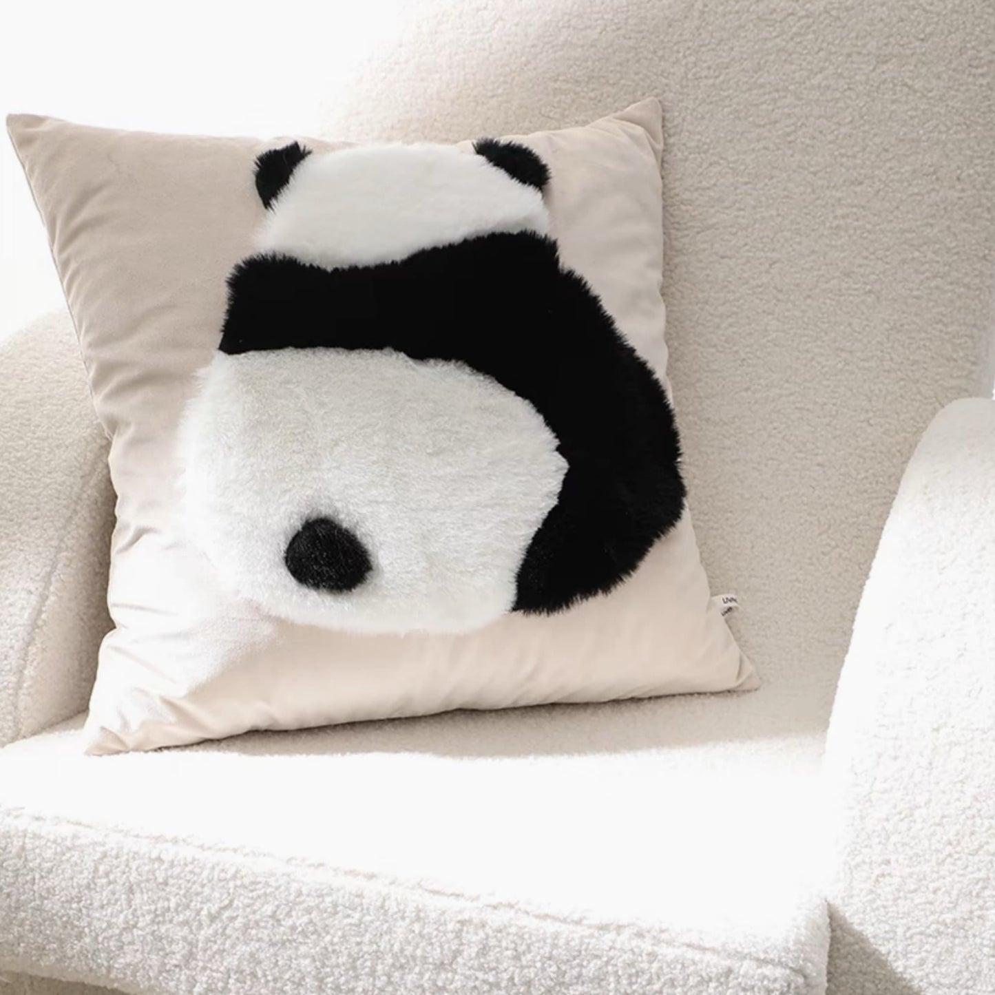 Panda Hug Pillow – Soft, Adorable, and Impossible to Resist 🐼💘