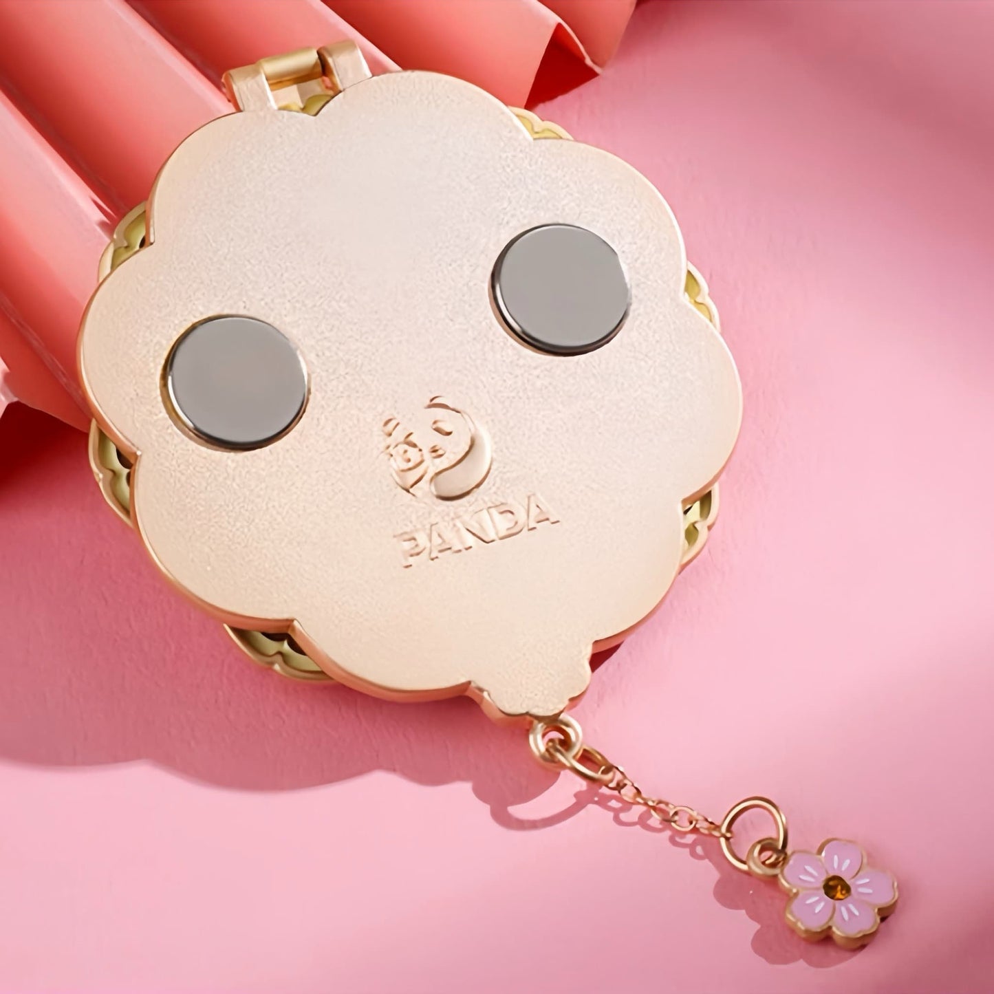 Magnetic Panda Mirror – Your Cutest Beauty Check-In Buddy 🐼✨