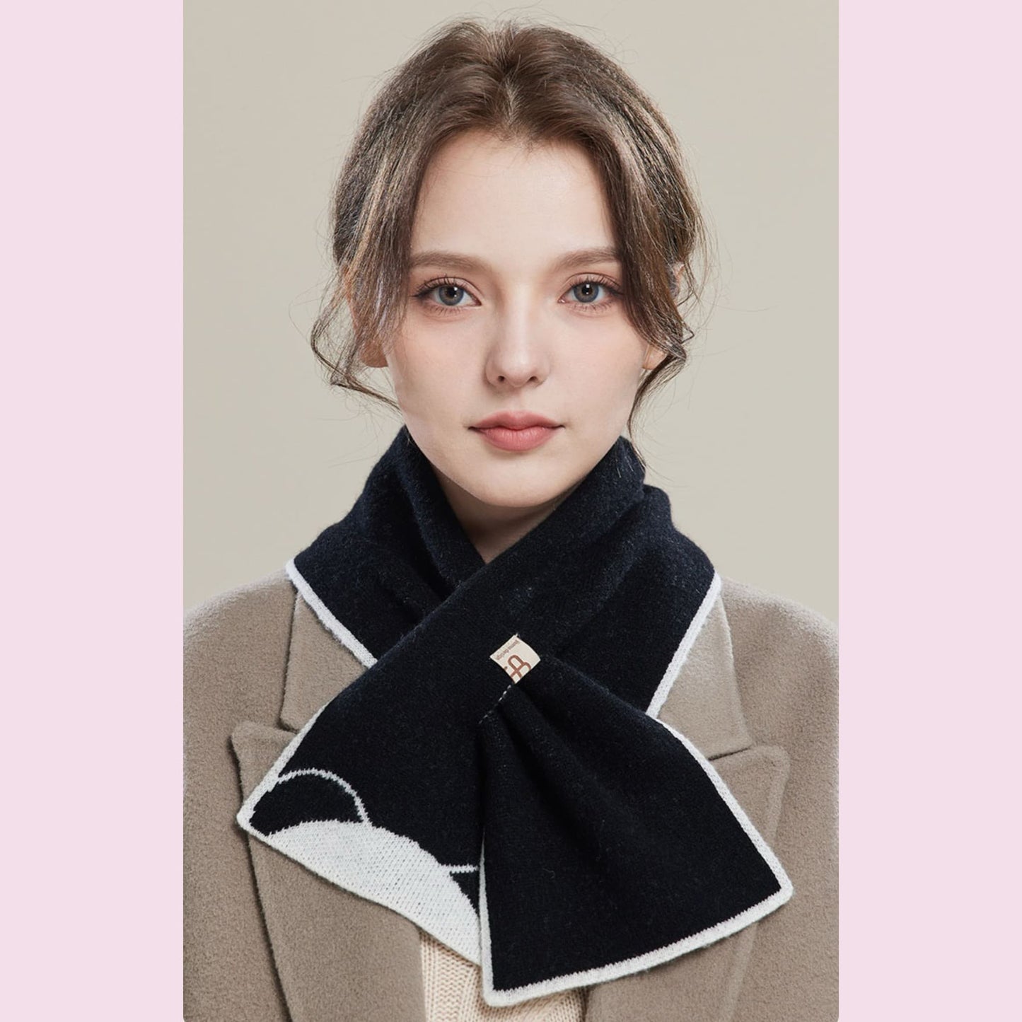 Panda Hug Scarf/Shawl – The Perfect Blend of Fun and Style 🐼💖